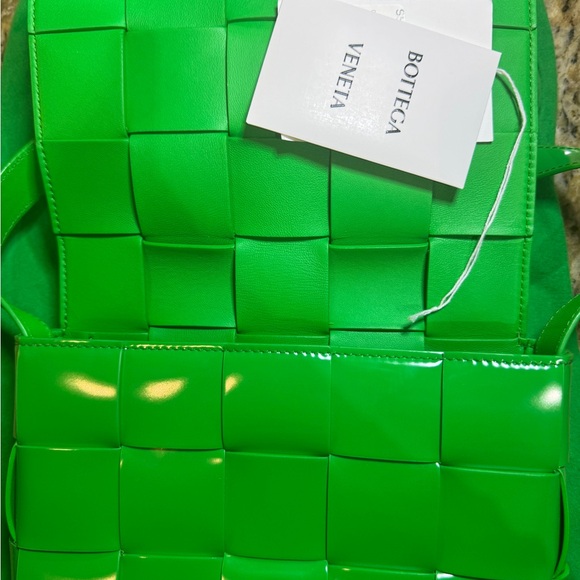 Bottega Veneta Patent Cassette Crossbody BNWT - Picture 12 of 12